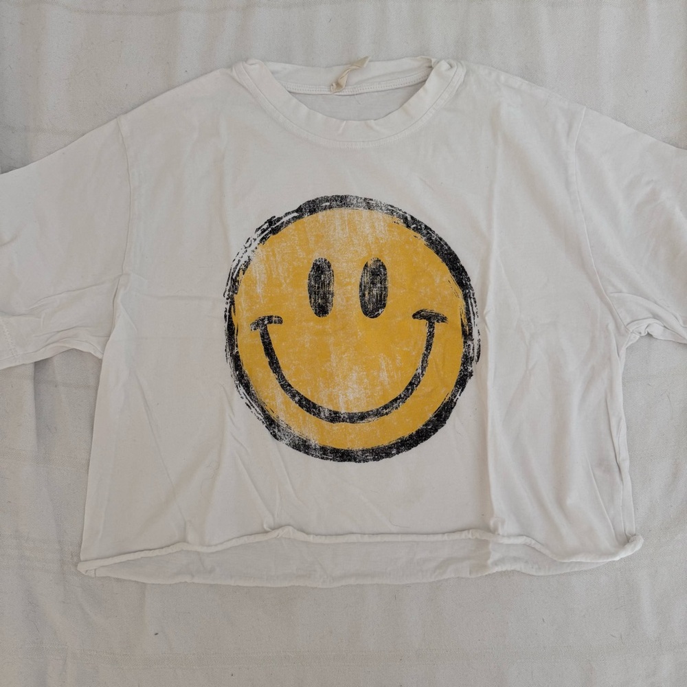 Altar'd State White Tee with Y2K Smiley Face Graphic Size Medium